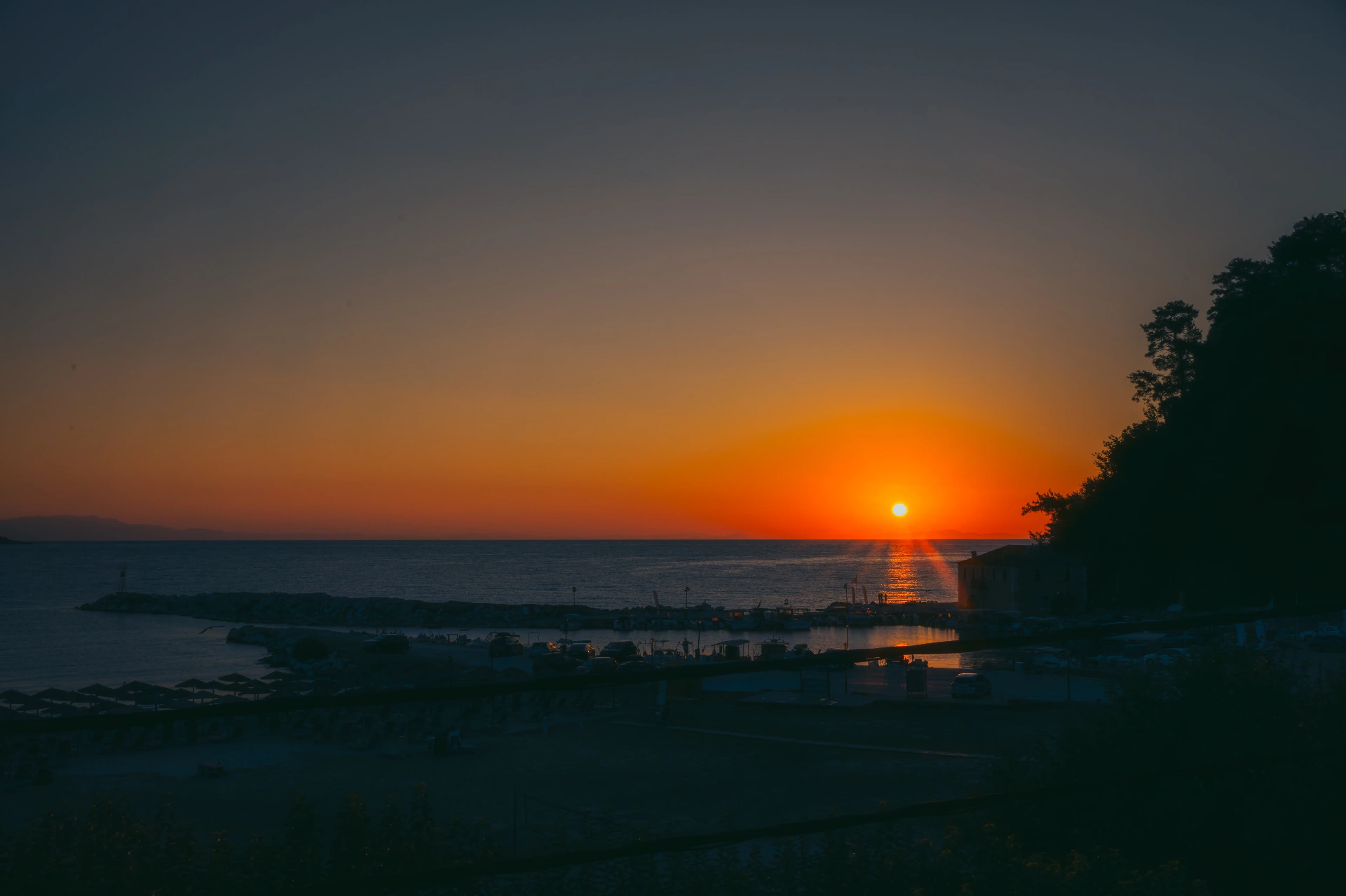 Last Light, Thassos